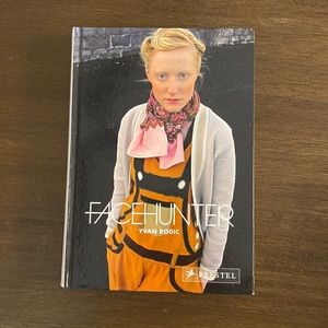 Facehunter by Yvan Rodic with 326 Color Illustrations (hardcover, 2010)